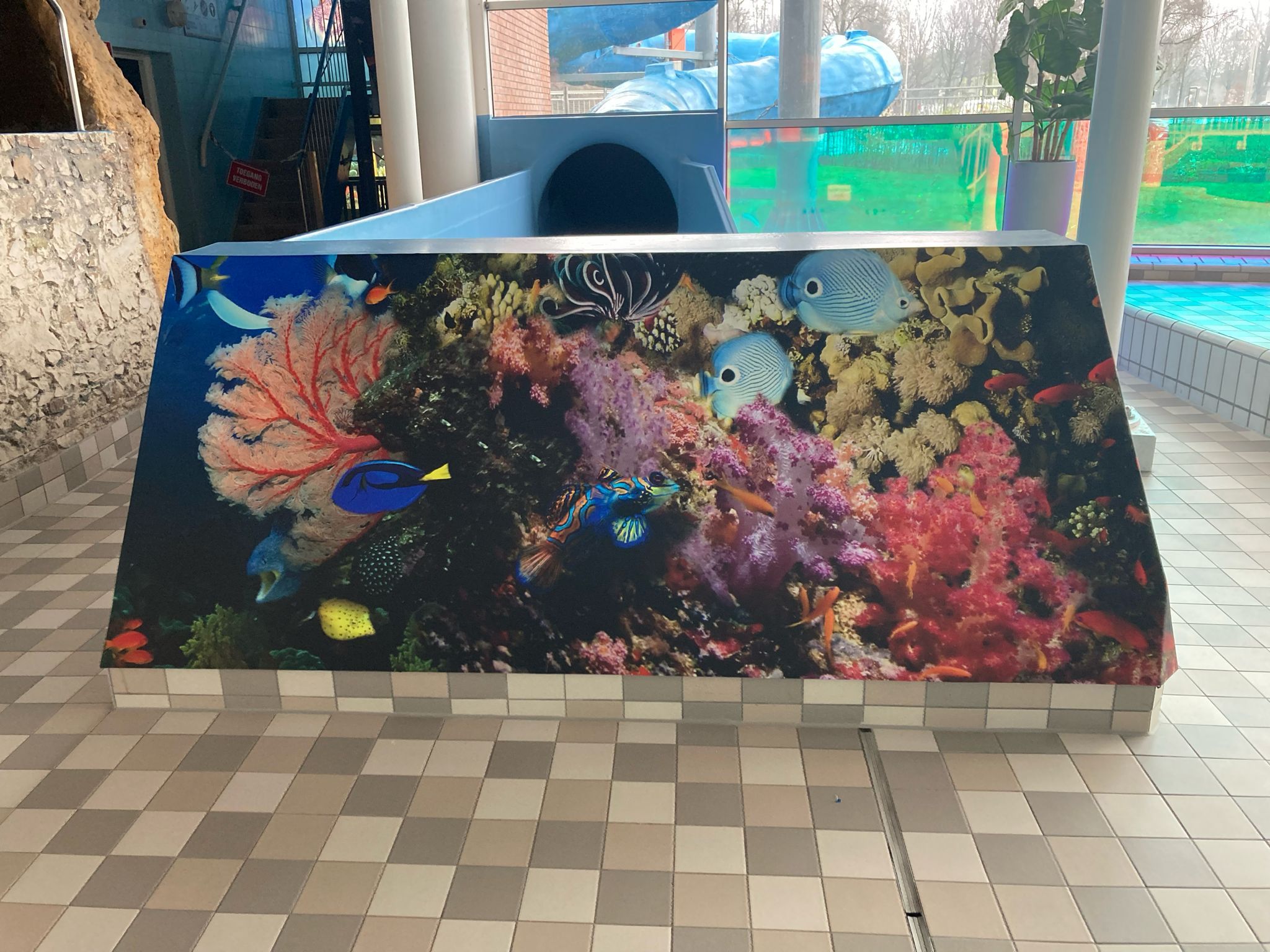 Vernieuwen buitenbeplating uitglijbak