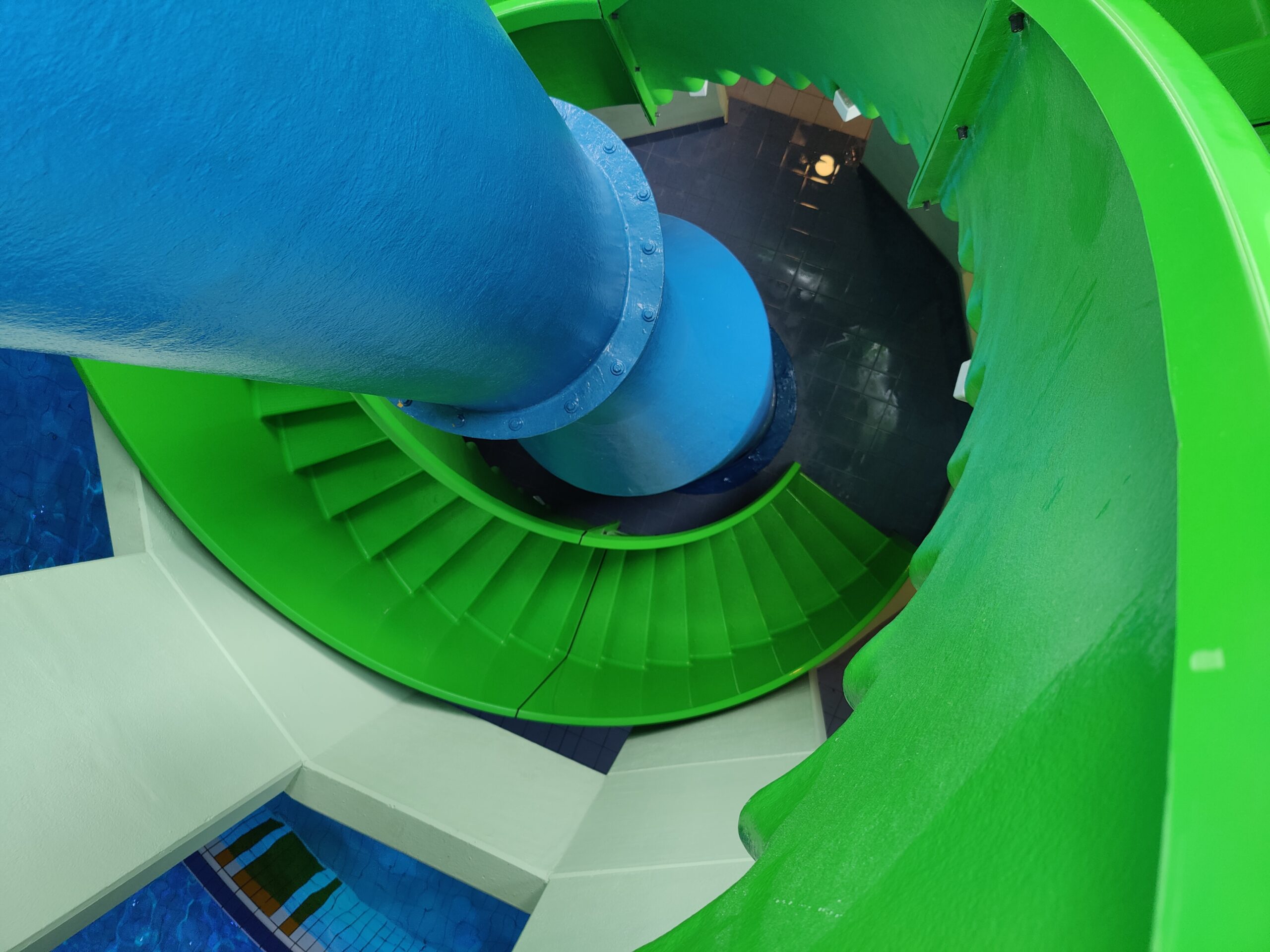 Nieuwe 10 meter hoge composiet toegangstrap